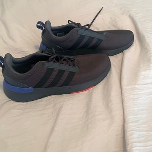 Never worn. Very comfortable but they do not fit me